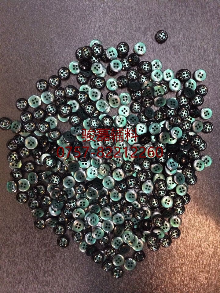 佛山骏磊服装辅料 海量批发双层色倒边磨砂树脂钮扣，以层次感定义服装细节新美学